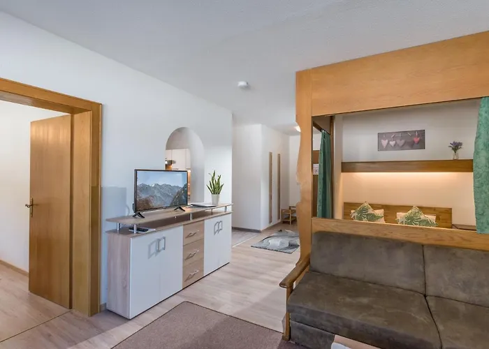 Appartementhaus Montana Kg *